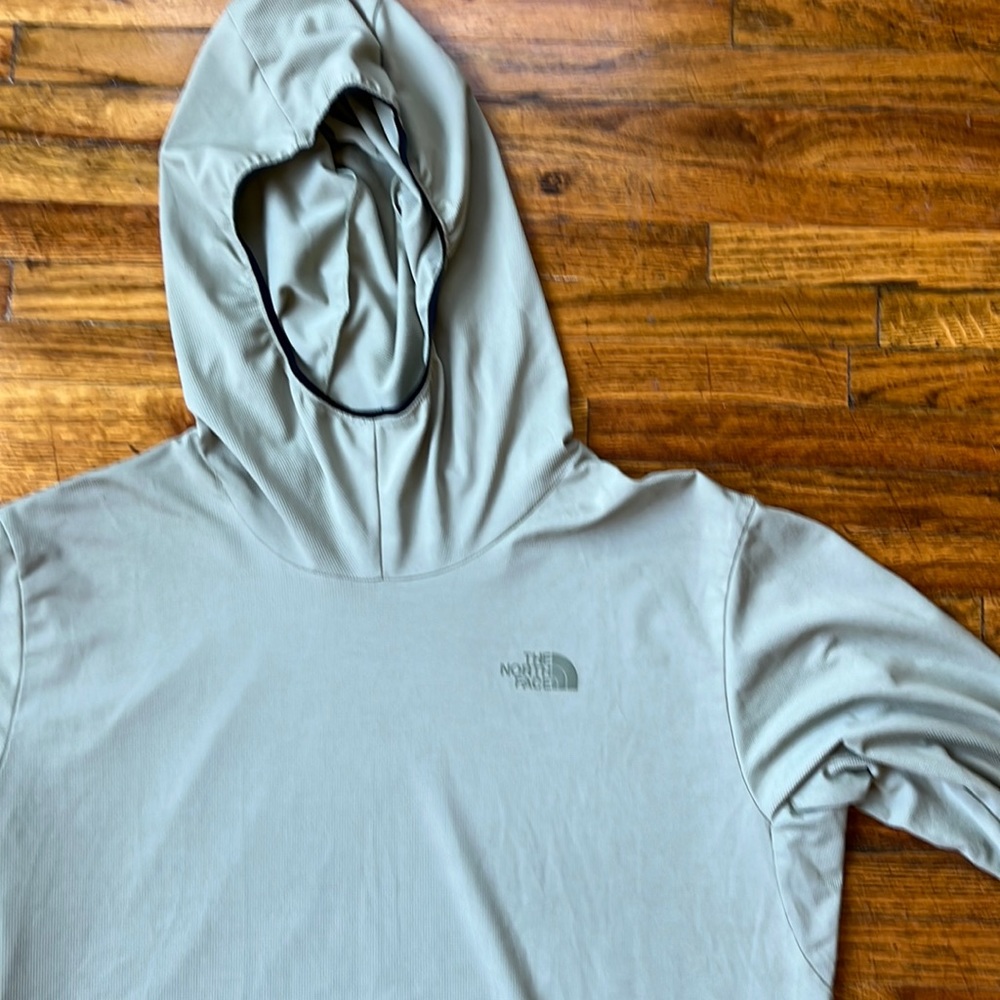 North Face Men's Belay Sun Hoodie